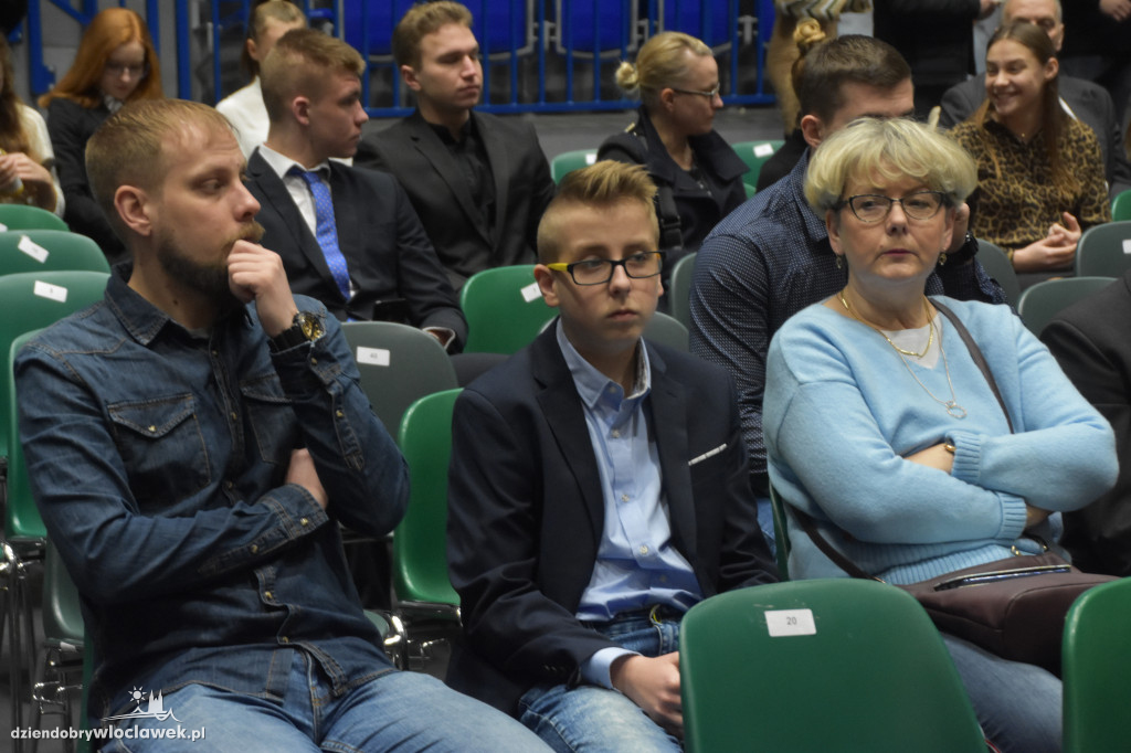 Wręczenie nagród dla sportowców i ich trenerów