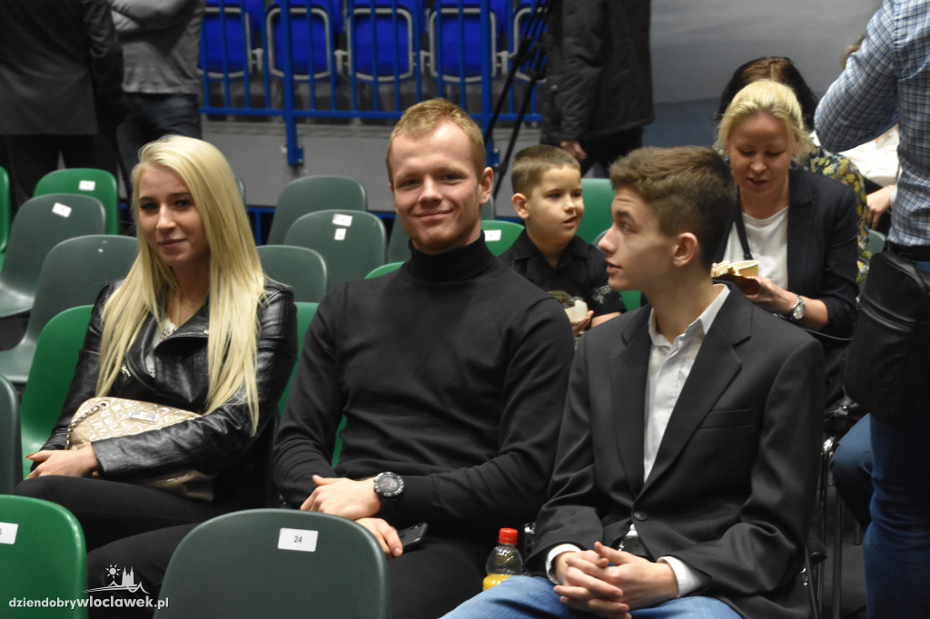 Wręczenie nagród dla sportowców i ich trenerów