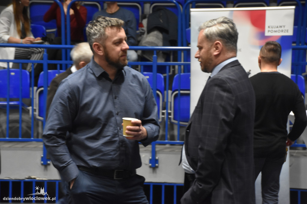 Wręczenie nagród dla sportowców i ich trenerów