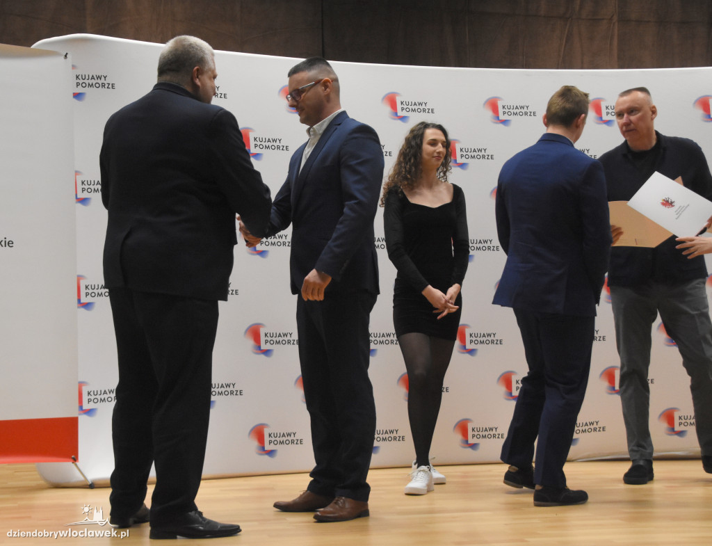 Wręczenie nagród dla sportowców i ich trenerów