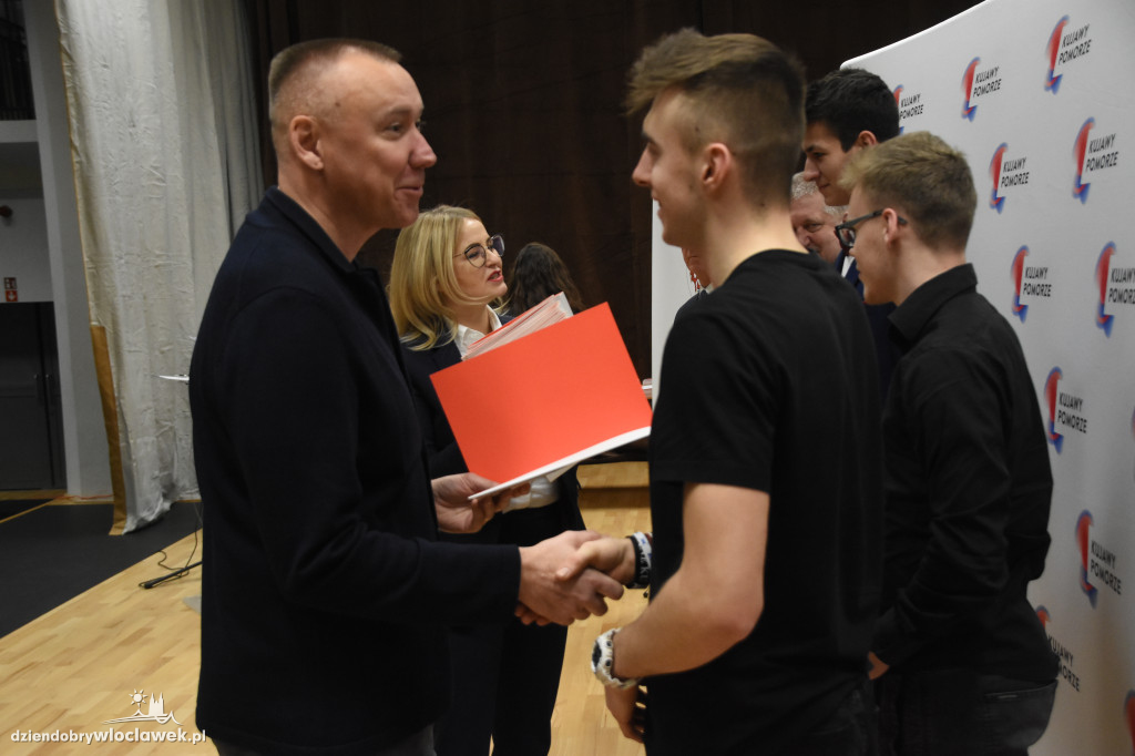 Wręczenie nagród dla sportowców i ich trenerów