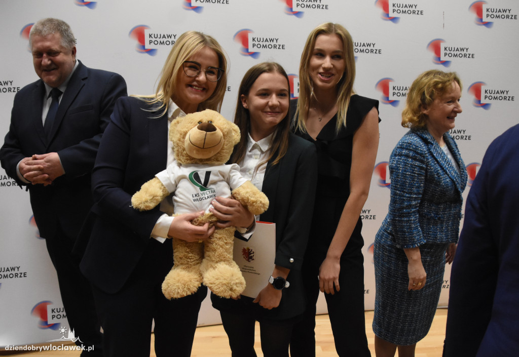 Wręczenie nagród dla sportowców i ich trenerów