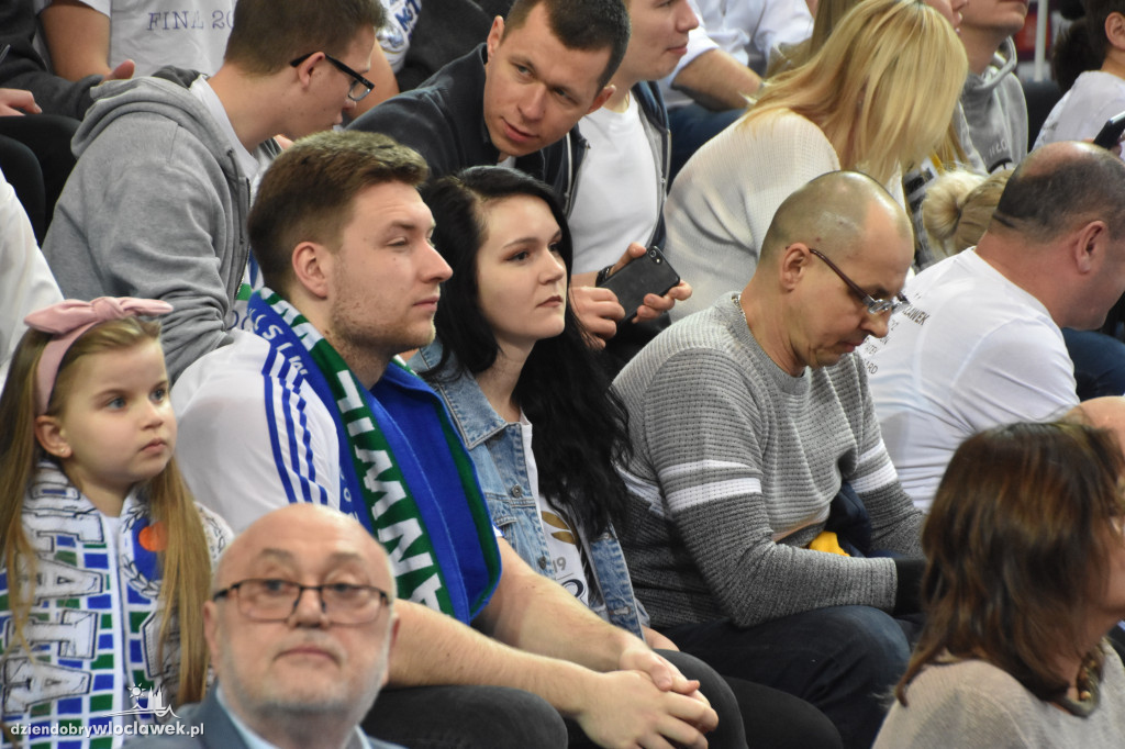 Kibice na meczu ze Stelmetem