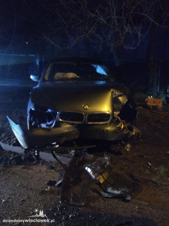22-latka w bmw wjechała w płot