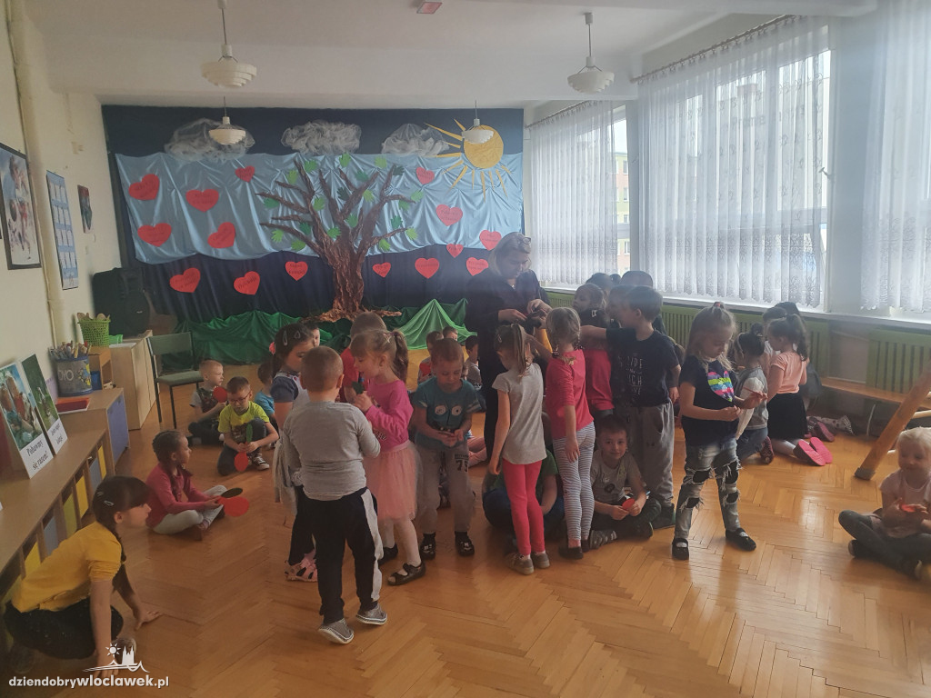 Fundacja Orange odwiedziła przedszkolaków