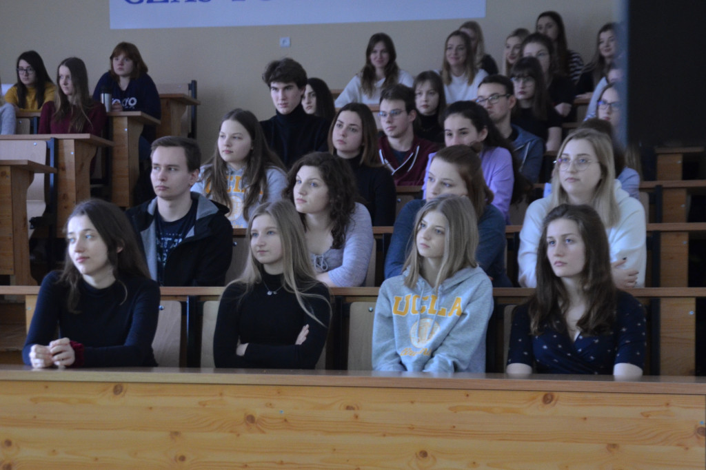 Wykład `Chiny - podstawy podstaw` w LZK