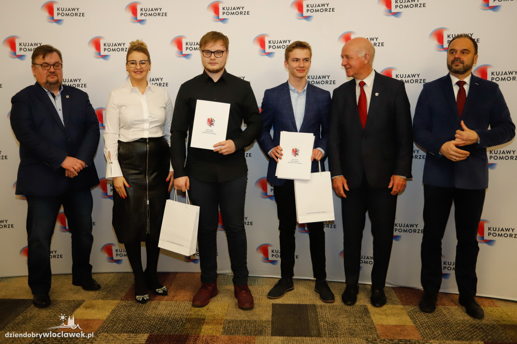 Stypendyści z województwa wyróżnieni