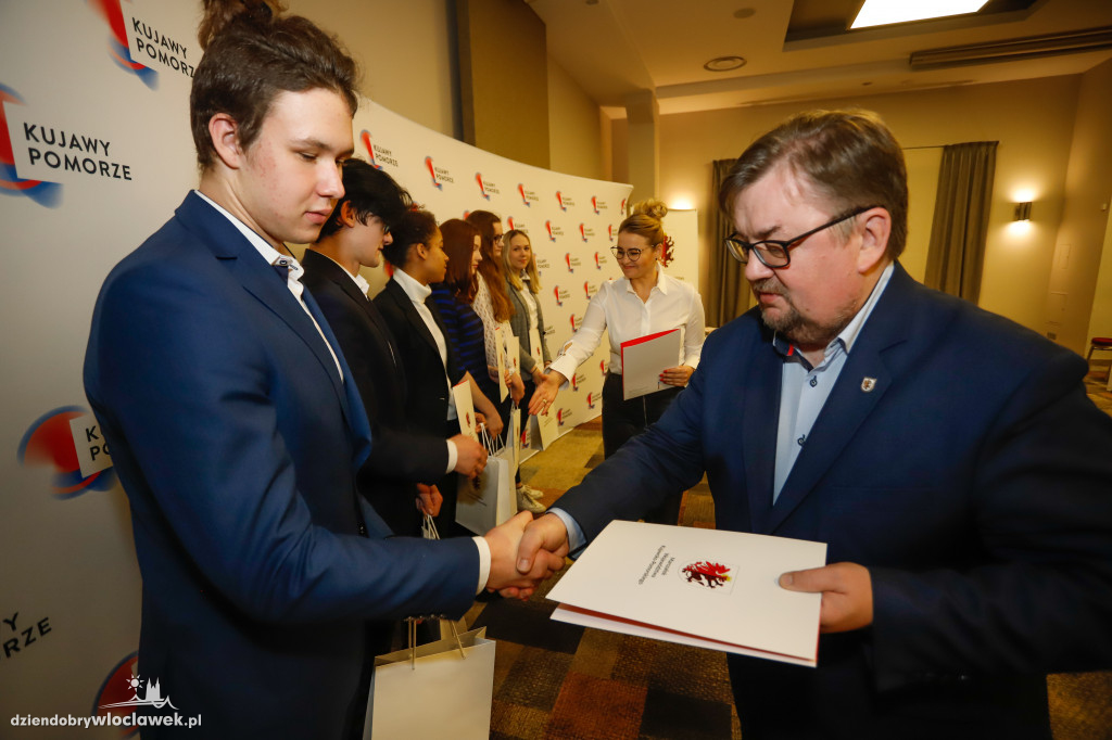 Stypendyści z województwa wyróżnieni