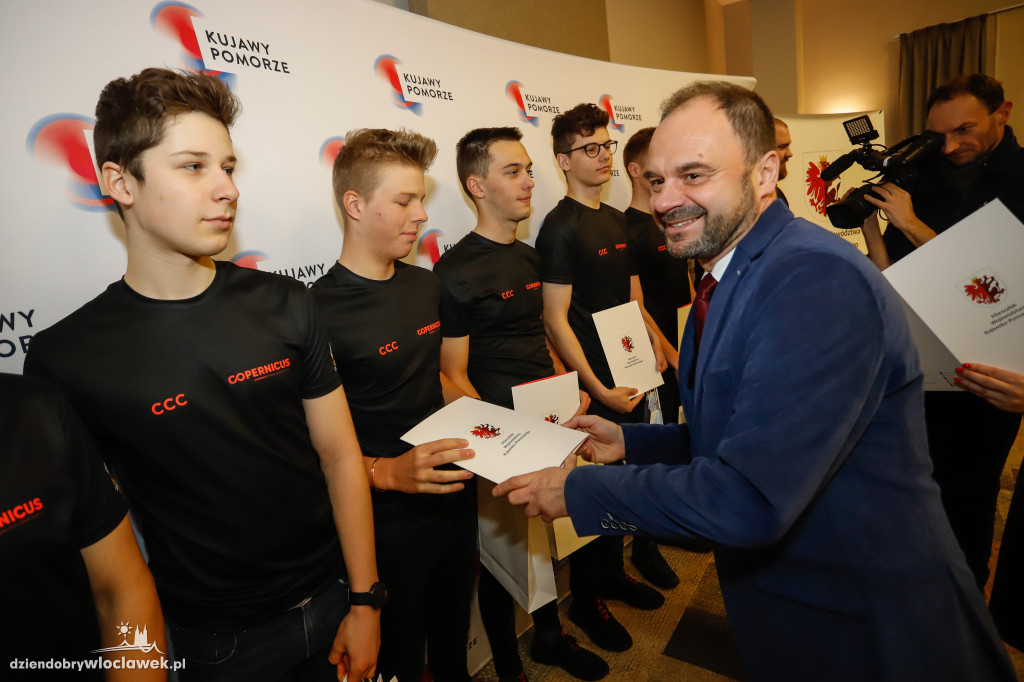 Stypendyści z województwa wyróżnieni