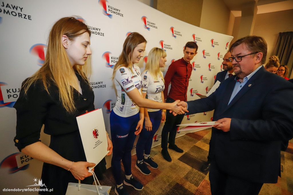 Stypendyści z województwa wyróżnieni