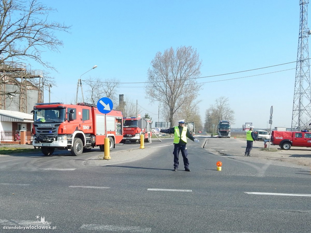 Rozszczelniła się cysterna z łatwopalną substancją