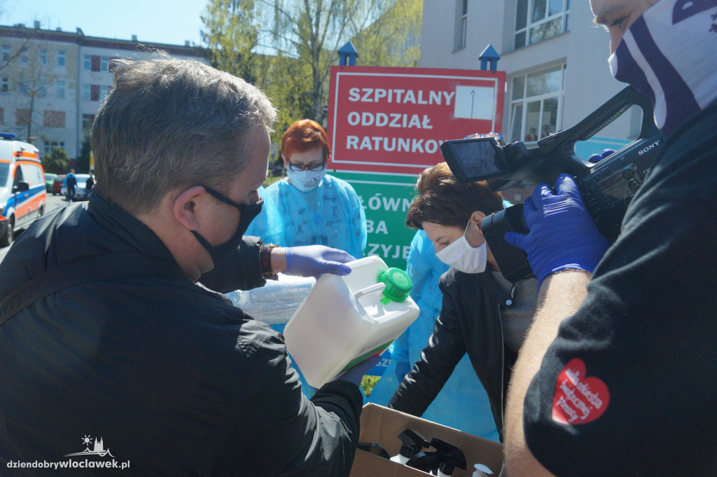 Dary od uczniów LMK trafiły do szpitala