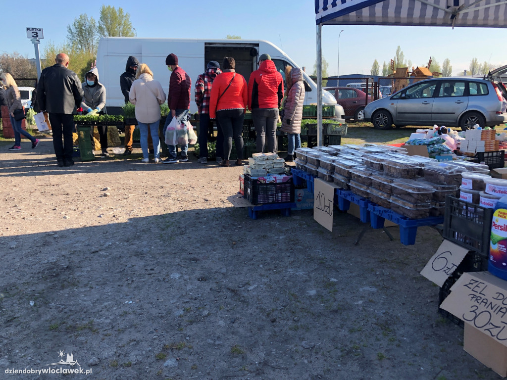 Pchli targ znowu otwarty dla kupujących