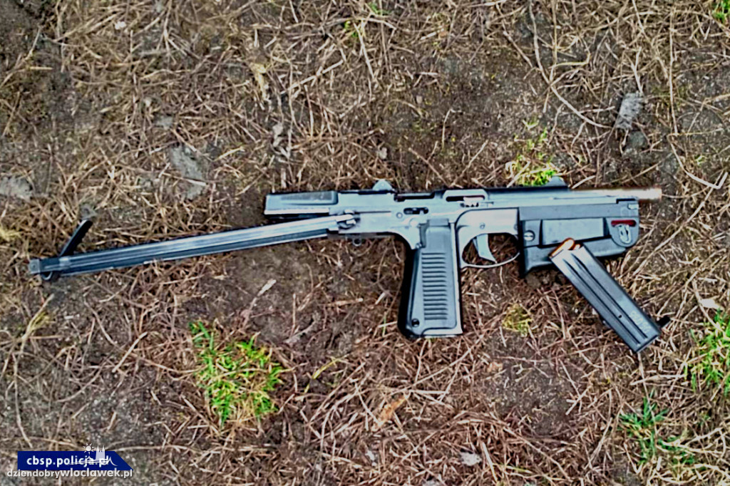 CBŚ rozbiło grupę handlarzy bronią