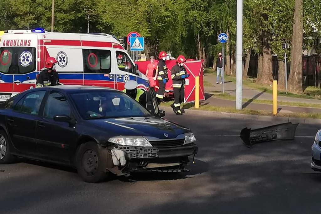 Zderzenie motocykla i osobówki na Zazamczu