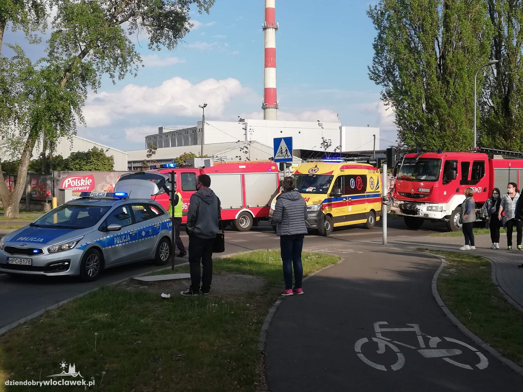 Zderzenie motocykla i osobówki na Zazamczu