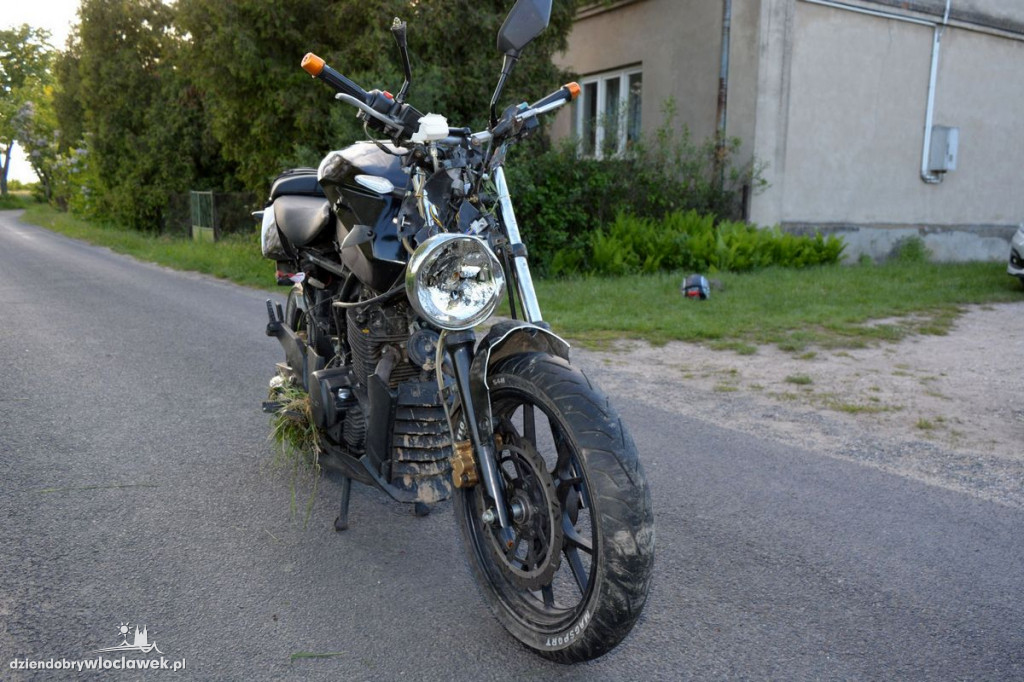 14-latek uderzył z impetem w drzewo