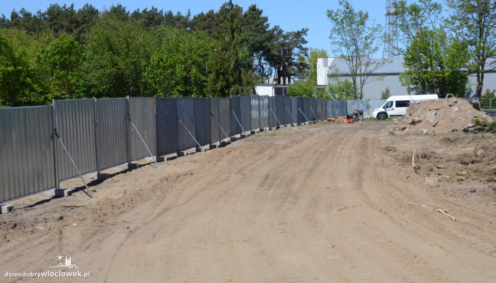 Ruszyły prace związane z budową letnich basenów