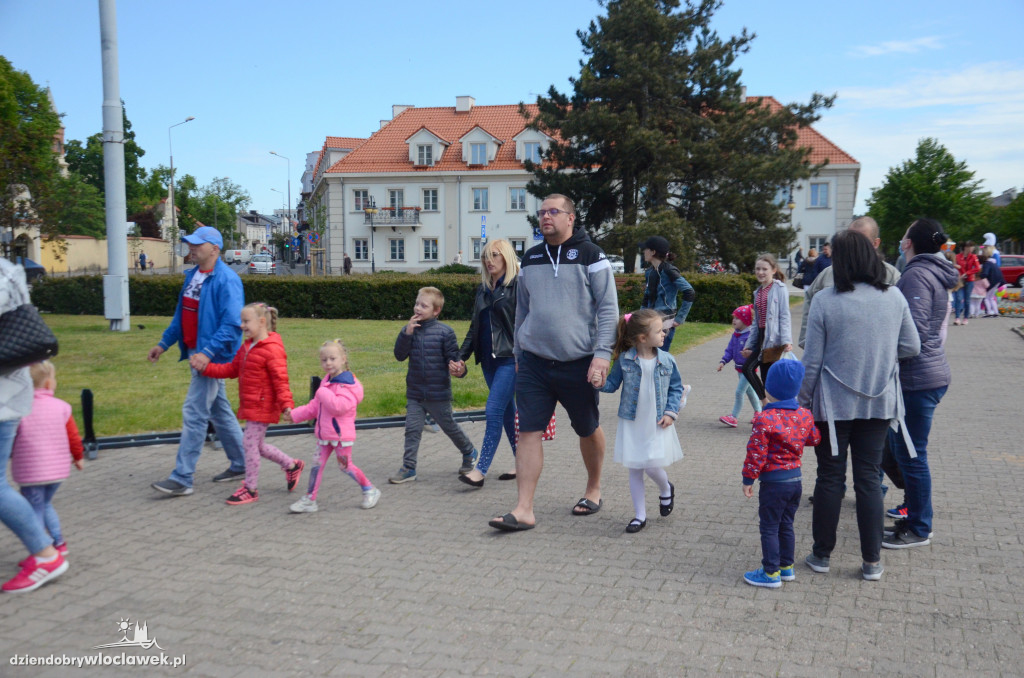 Bajkowy Dzień Dziecka na ulicach