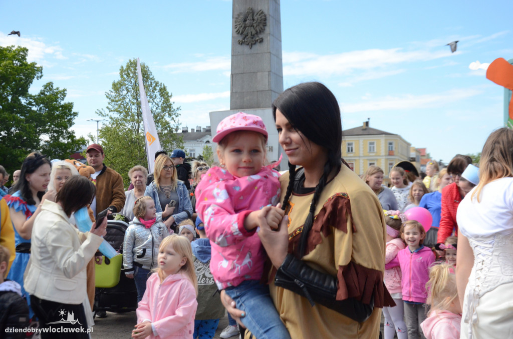Bajkowy Dzień Dziecka na ulicach