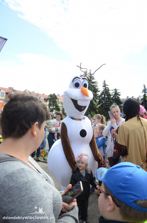 Bajkowy Dzień Dziecka na ulicach