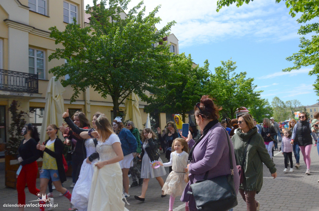 Bajkowy Dzień Dziecka na ulicach