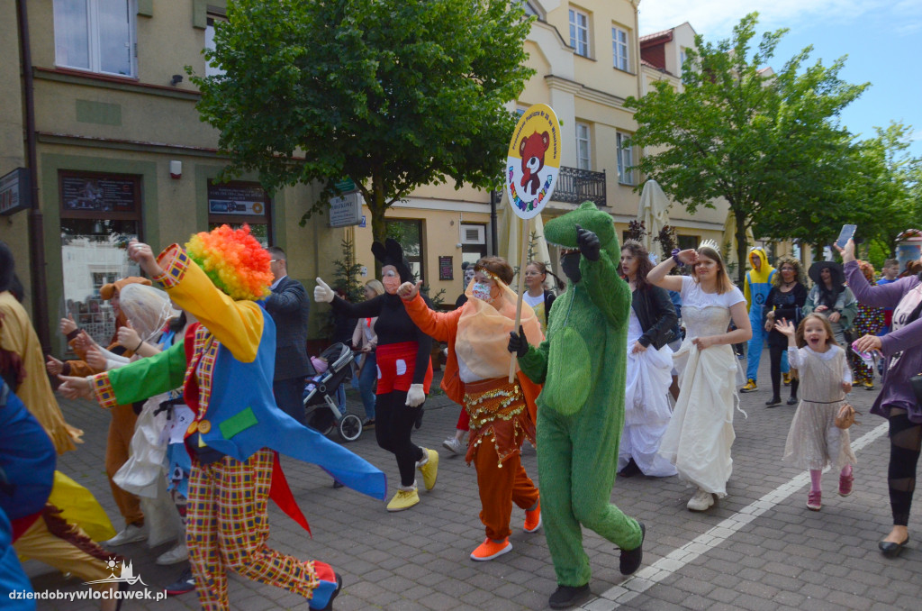 Bajkowy Dzień Dziecka na ulicach