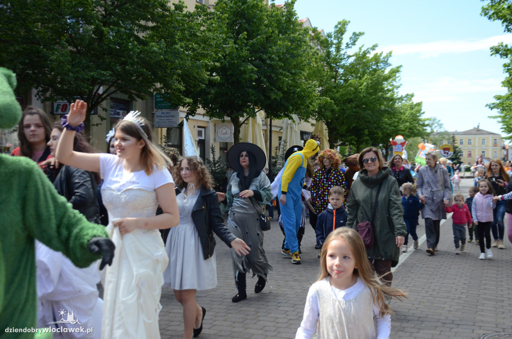 Bajkowy Dzień Dziecka na ulicach