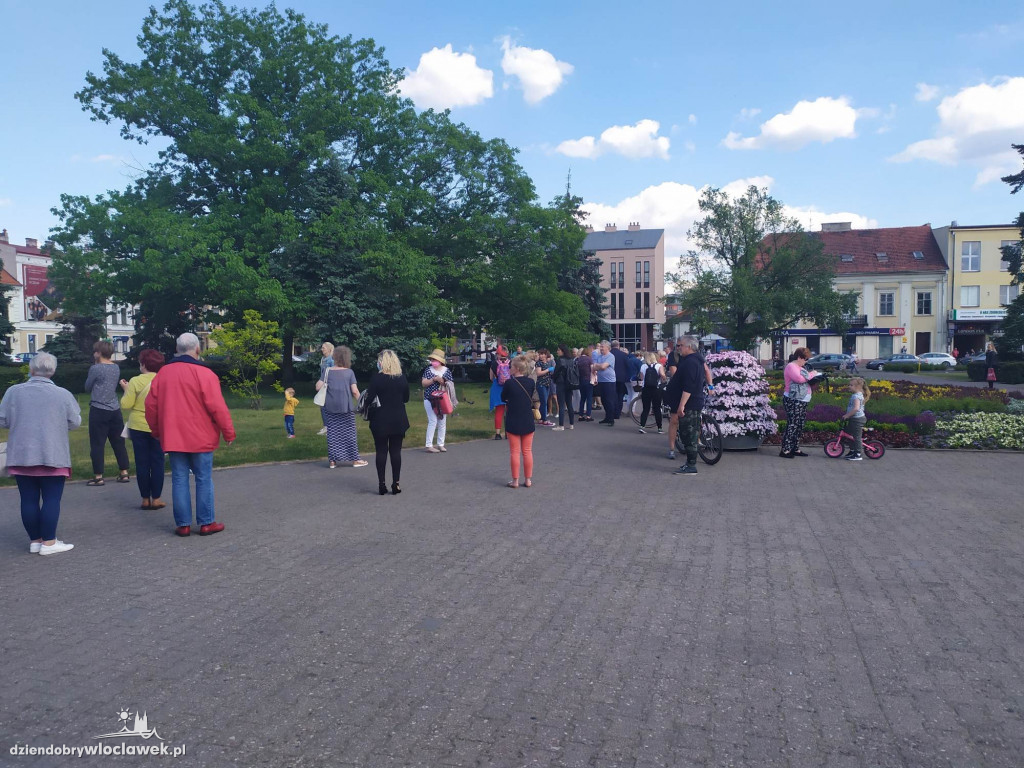 Tłok na pl. Wolności. Zbierają podpisy dla Trzaskowskiego