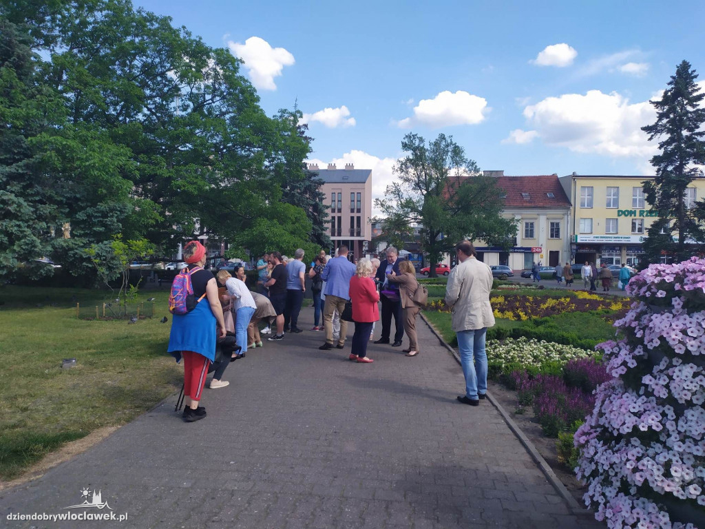 Tłok na pl. Wolności. Zbierają podpisy dla Trzaskowskiego