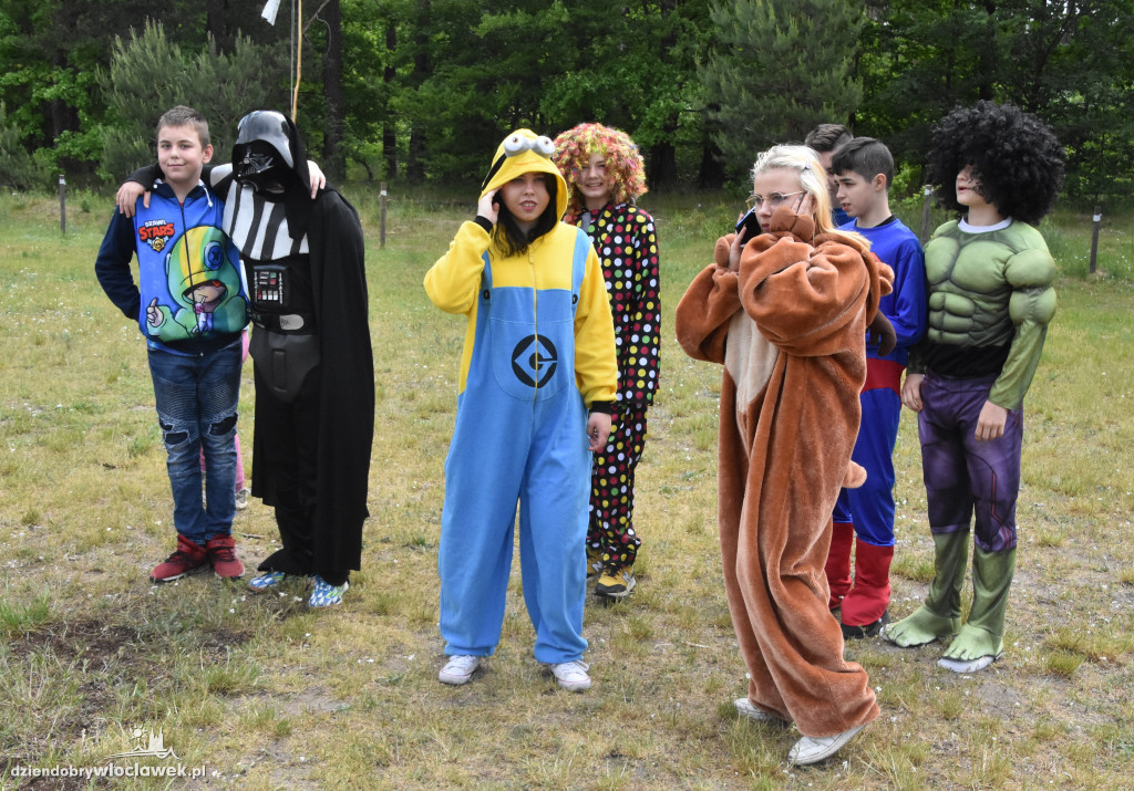 Bajkowy korowód na osiedlu Zakręt