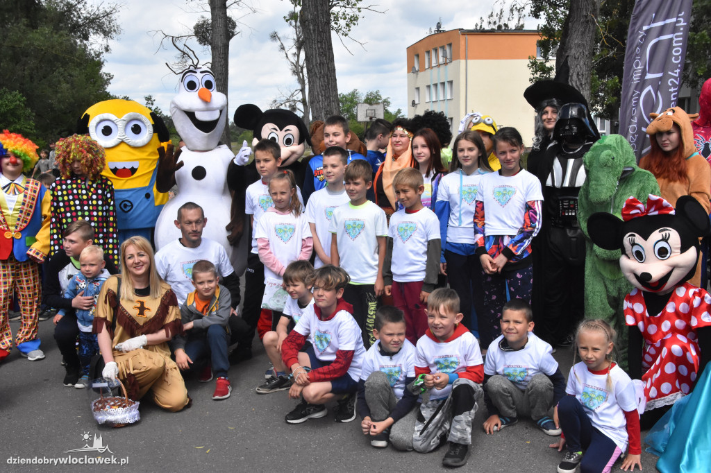 Bajkowy korowód na osiedlu Zakręt