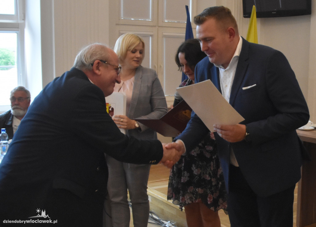 Powiat włocławski rozdał dotacje dla klubów