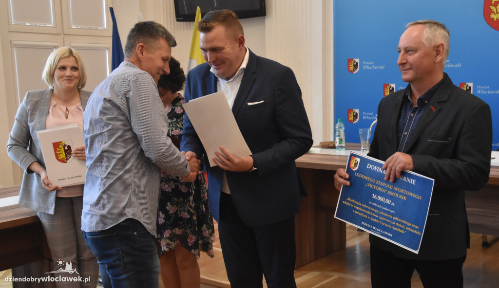 Powiat włocławski rozdał dotacje dla klubów