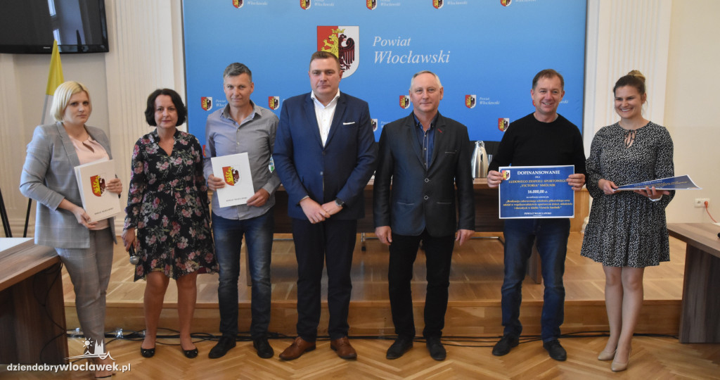 Powiat włocławski rozdał dotacje dla klubów