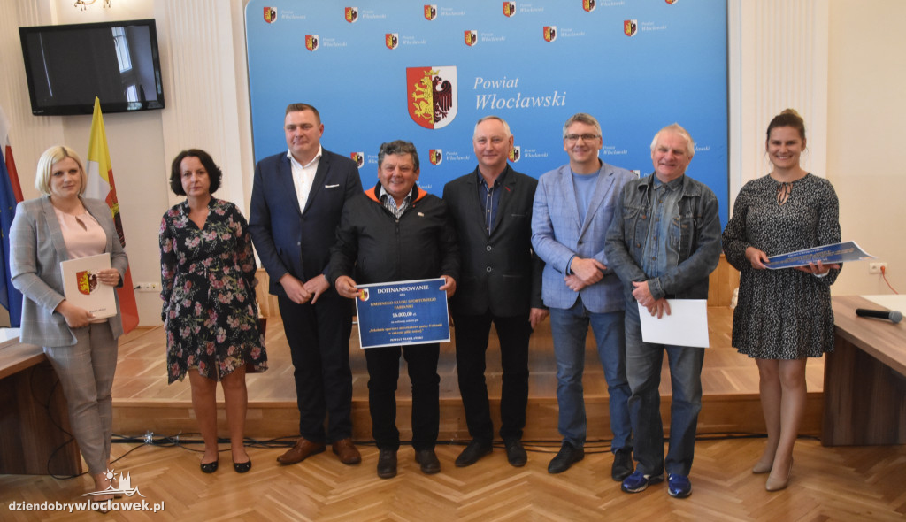 Powiat włocławski rozdał dotacje dla klubów
