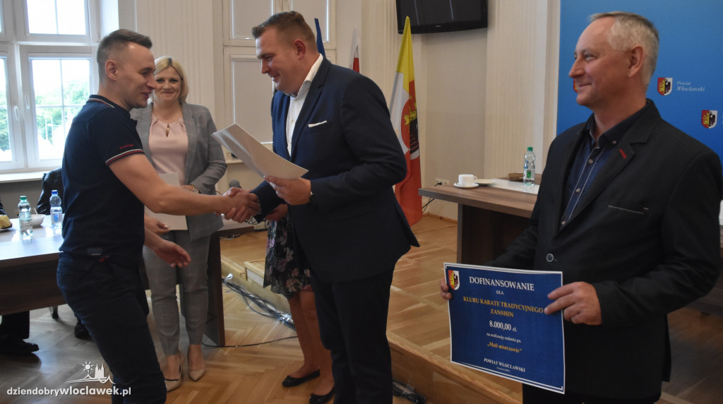 Powiat włocławski rozdał dotacje dla klubów