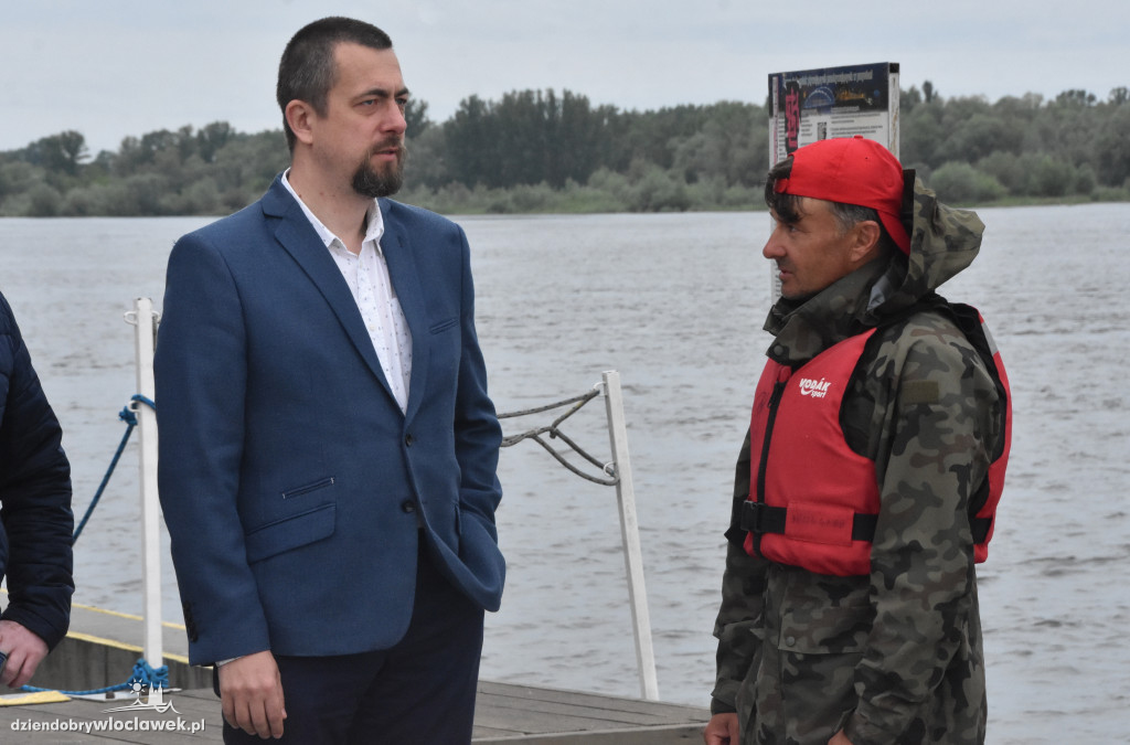 Byli komandosi chcą przepłynąć całą Wisłę