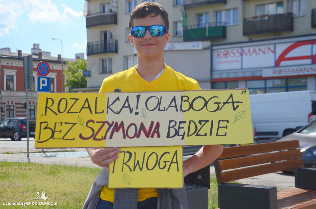 Sztab Hołowni w akcji na pl. Wolności