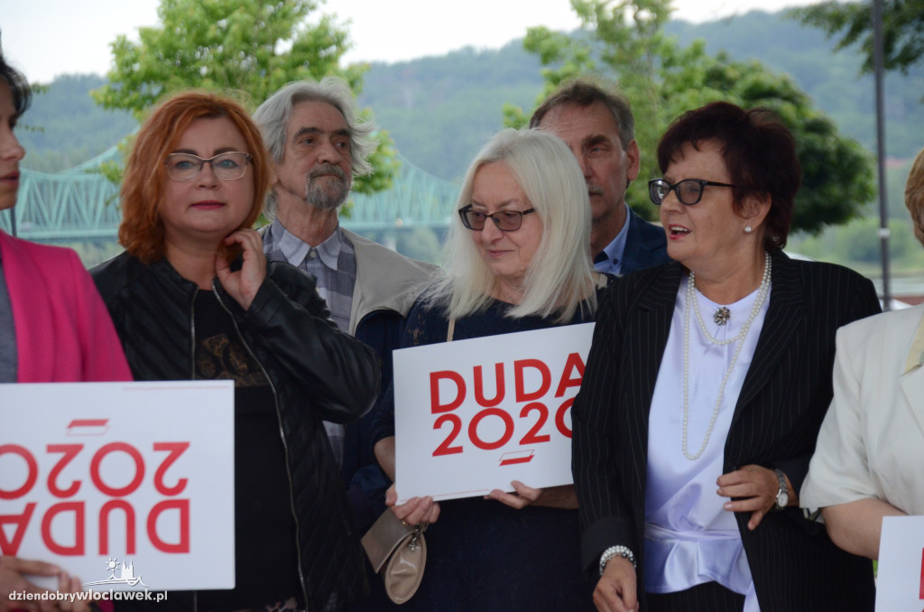 Kto popiera Andrzeja Dudę?
