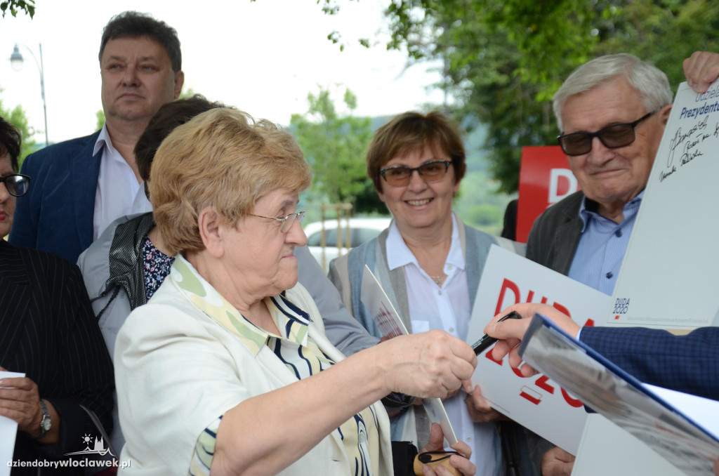 Kto popiera Andrzeja Dudę?