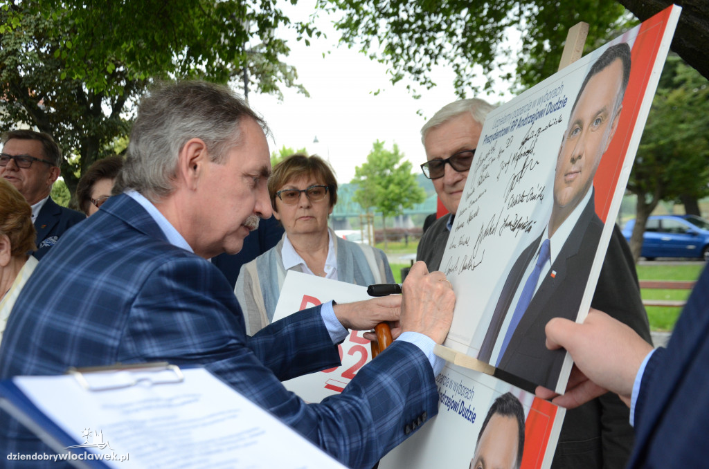 Kto popiera Andrzeja Dudę?