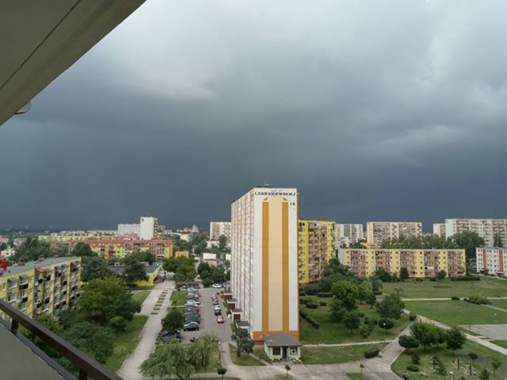 Burzowe chmury w obiektywach włocławian