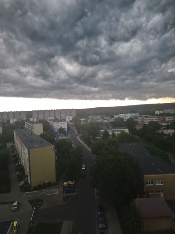 Burzowe chmury w obiektywach włocławian