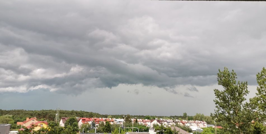 Burzowe chmury w obiektywach włocławian