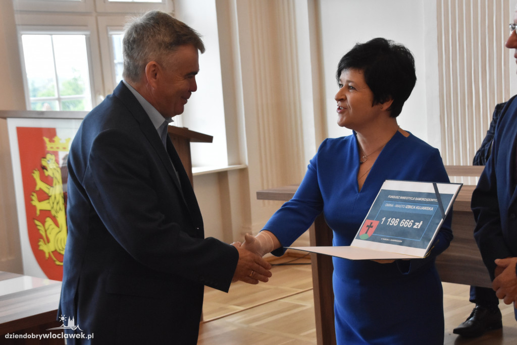 Samorządowcy dostali vouchery na inwestycje