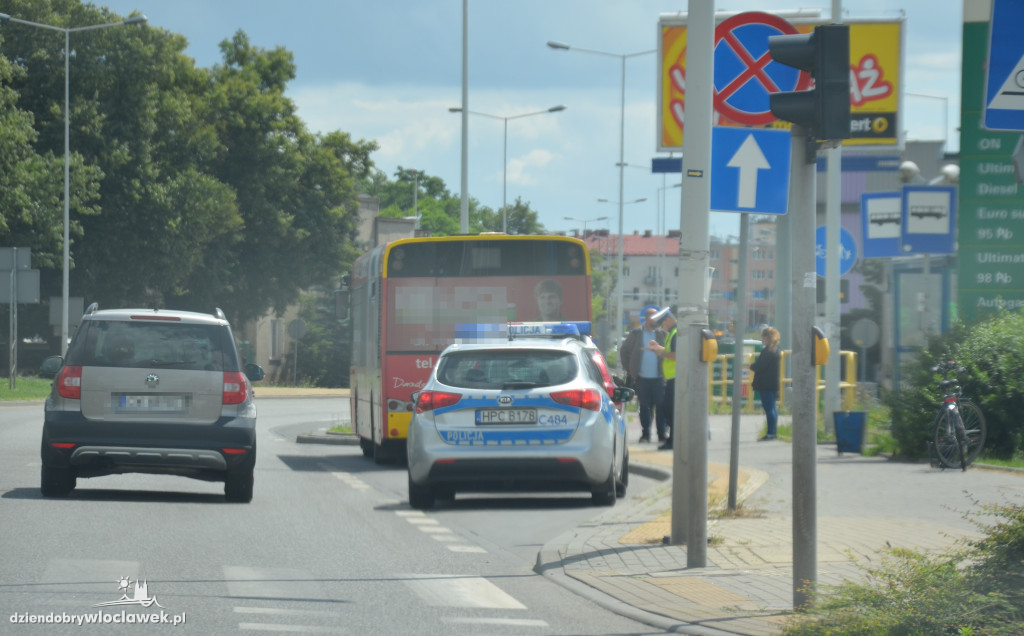 Potrącenie rowerzystki przy Okrzei