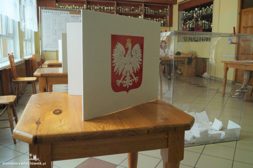 Mieszkańcy Zazamcza głosują