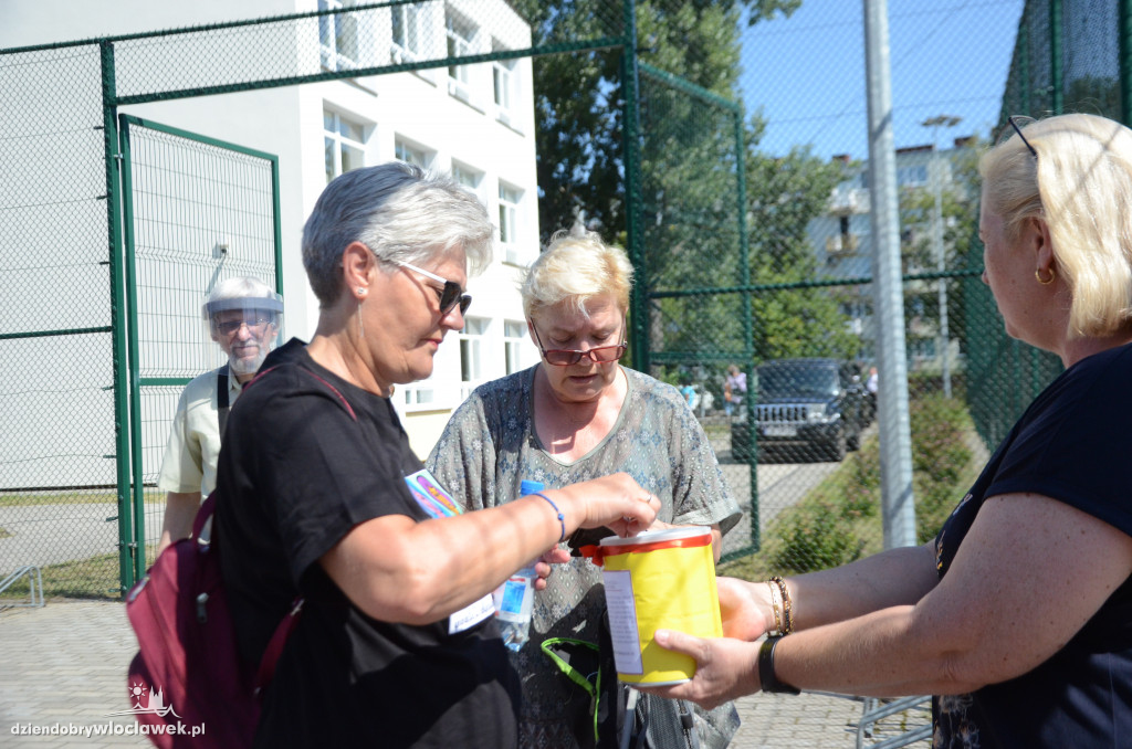 Kacperkowy Challenge na boisku SP 5