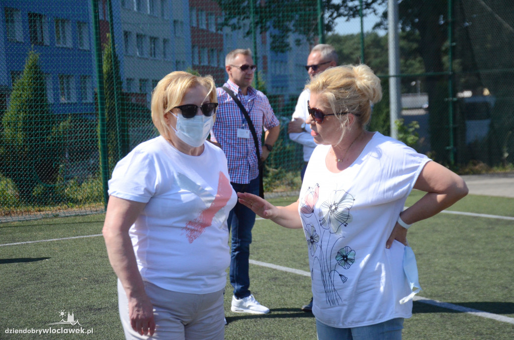 Kacperkowy Challenge na boisku SP 5